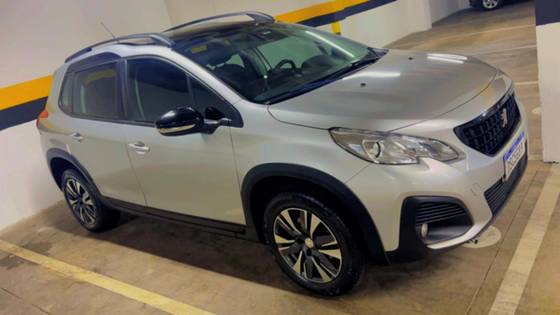 PEUGEOT 2008 1.6 16V FLEX GRIFFE 4P AUTOMÁTICO PEUGEOT 2008 1.6 16V FLEX GRIFFE 4P AUTOMÁTICO